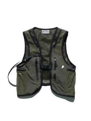 S24  / 18 —  O-03  Maneuverable Mighty Form Vest (Green)